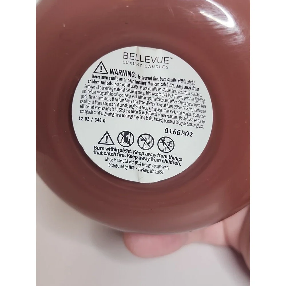 Bellevue Luxury Fragrant Candle BERRY CLEMENTINE 12 oz Soy Blend 2 Wick NEW